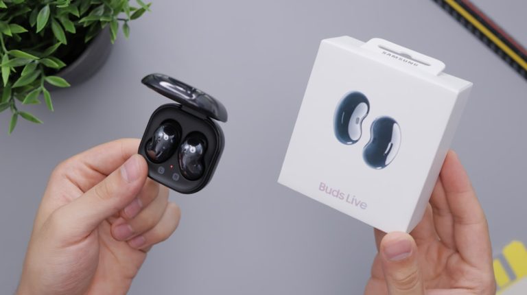 Eco-Friendly Tech Gadgets: Paving the Way Towards a Greener Future
